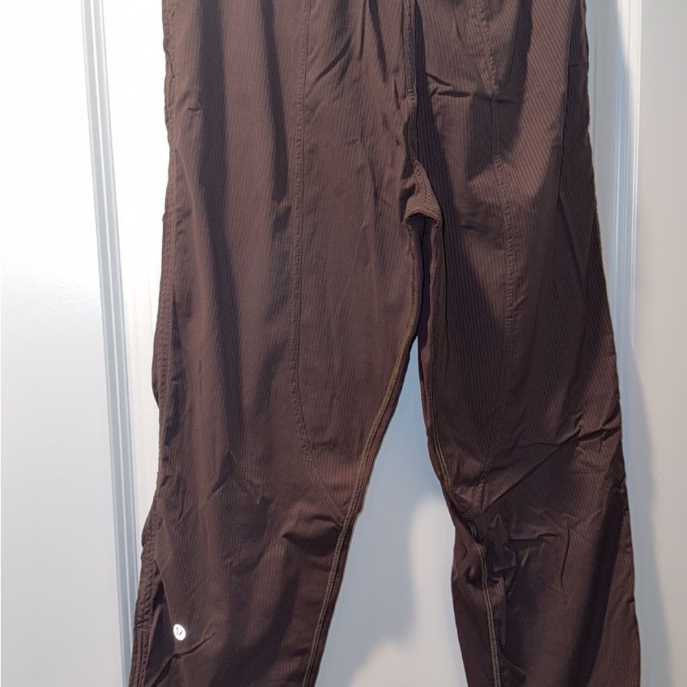 Dance studio mid rise cropped pants